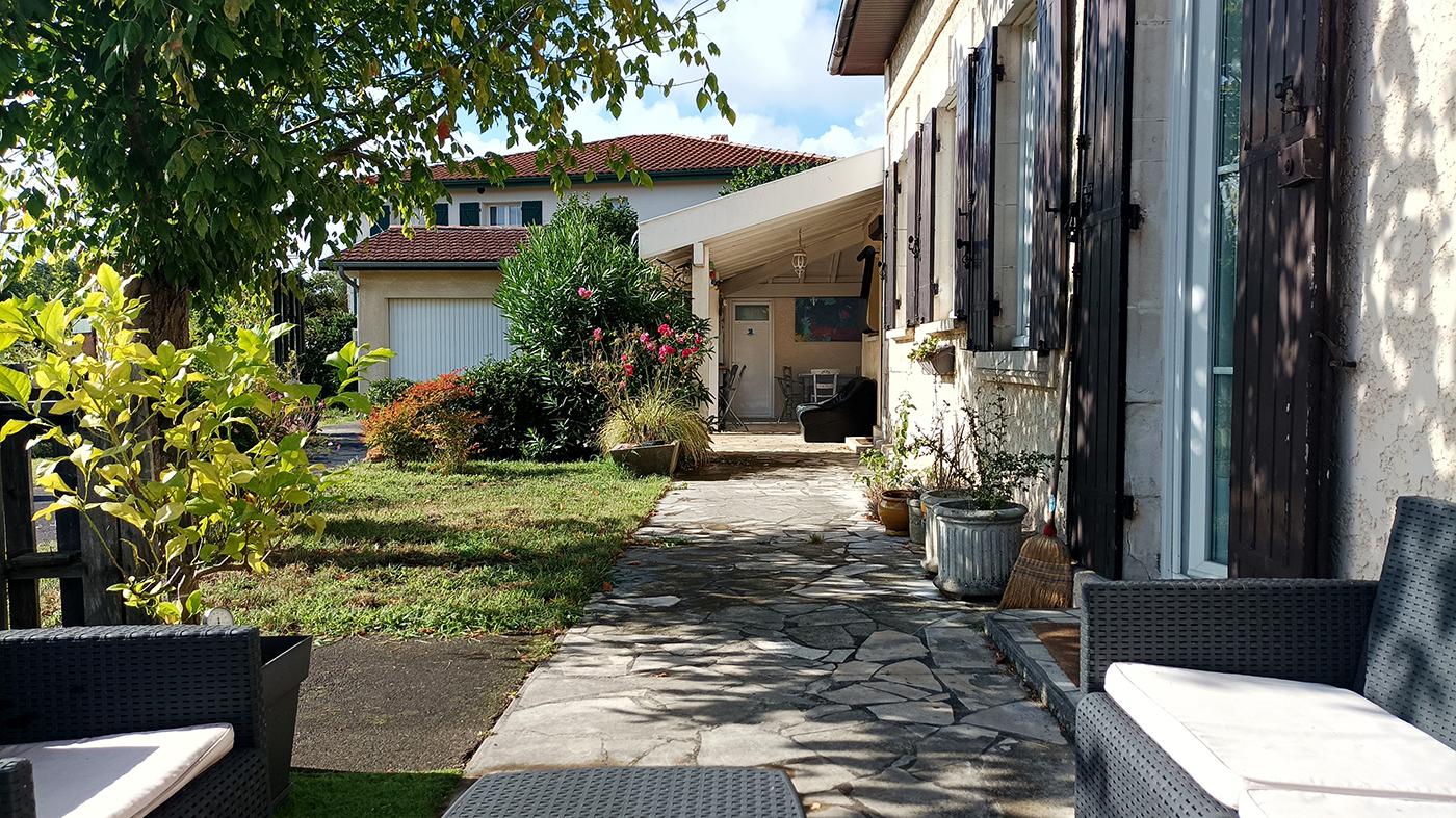 Photo 3
